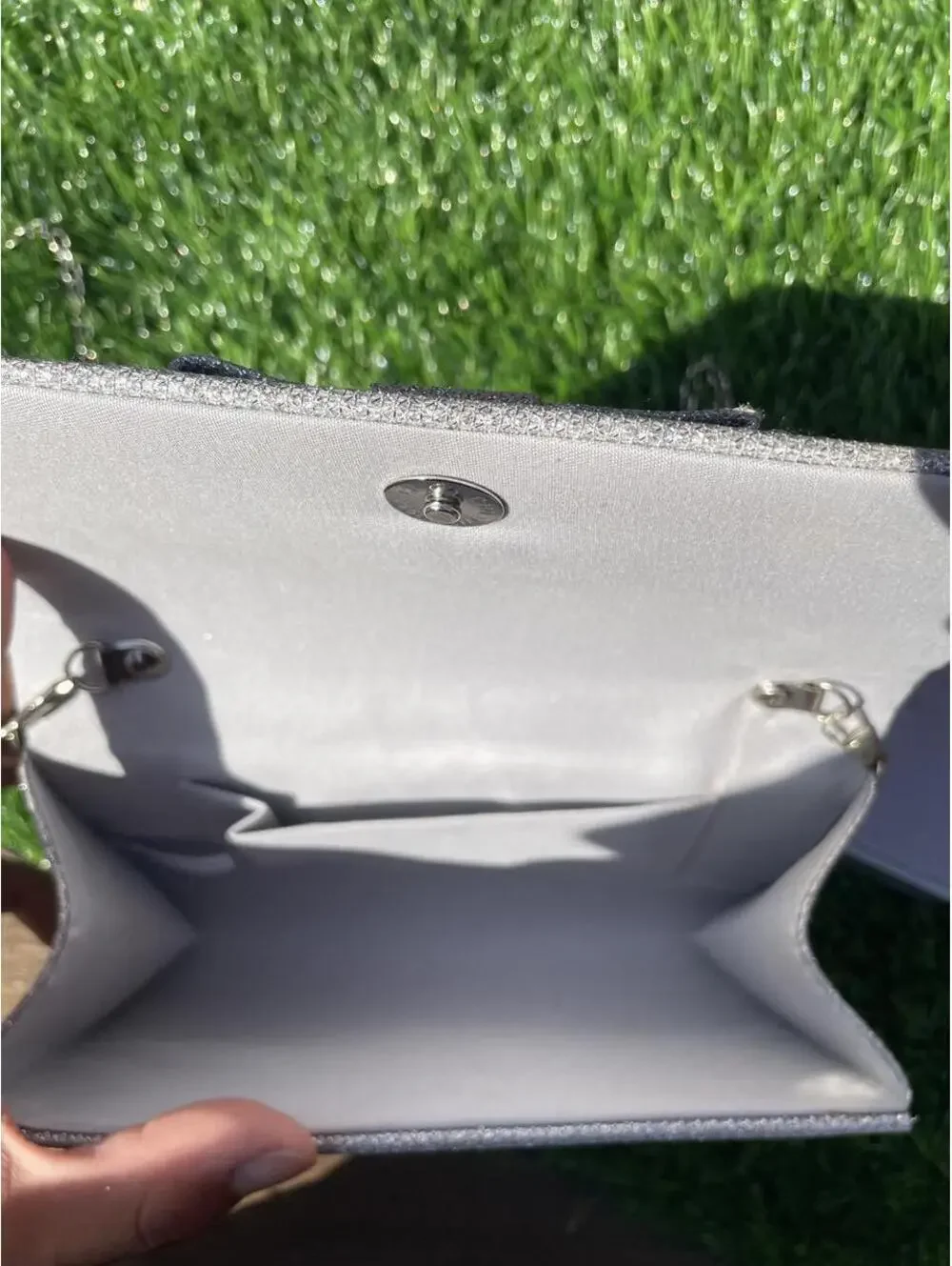 N/A silver clutch